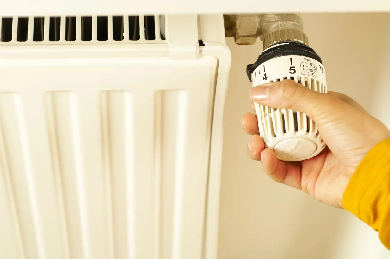 Water Heater Thermostat Replacement